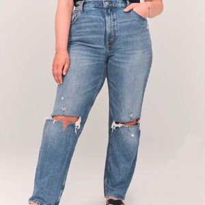Abercrombie & Fitch Straight Leg Jean